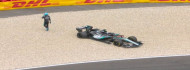 Photo of Wolff: A Mercedes hagyta cserben Russellt Spában