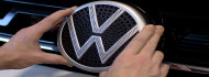 Photo of Itt az új Volkswagen-embléma, nem akármit tud