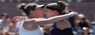 Photo of Könnyes szemmel küldött puszit az égbe Wimbledon 21 éves bajnoka