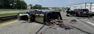 Photo of Kettészakadt egy Cybertruck egy tömegbalesetben