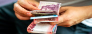 Photo of Látványosat gyengült a forint pénteken