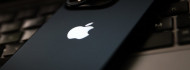 Photo of Telefon helyett okosszemüveg: Pócs János ezzel a 140 ezres trükkel kamerázott az ülésteremben