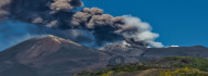 Photo of Gyerekek sírnak a reptéren, amiért nem tudnak hazajutni Szicíliából a hamut szóró Etna miatt