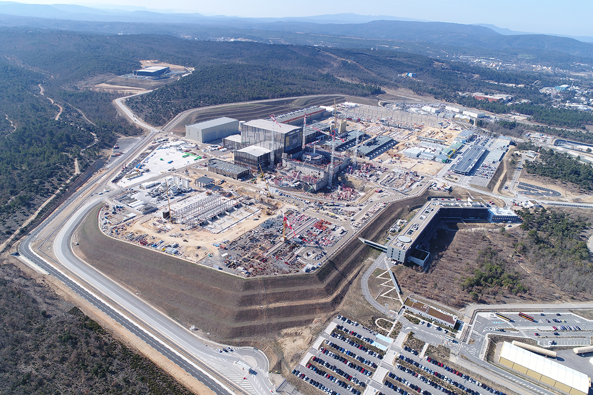 Készítette: Oak Ridge National Laboratory - ITER Site, CC BY 2.0, Hivatkozás